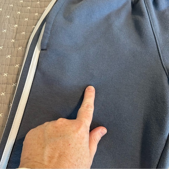 (Bundle 3 for $15) Adidas Kids Track Pants M (10/12) - Picture 4 of 6